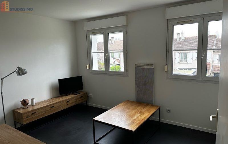 Studio à Osny