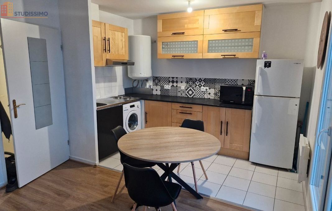 Studio meublé 29m² Cergy - Parking, proche gare - Photo 4