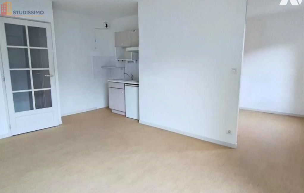 Studio 36m² La Roche-sur-Yon - Sans caractéristique mentionnée - Photo 3