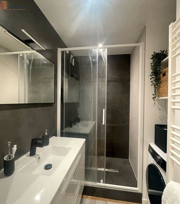 Studio 32m² La Roche-sur-Yon - DPE D - Photo 1