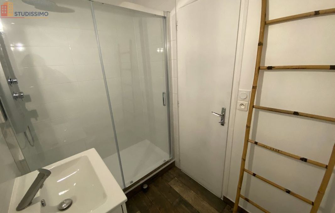 Studio 32m² La Roche-sur-Yon - Étage élevé, lumineux - Photo 1